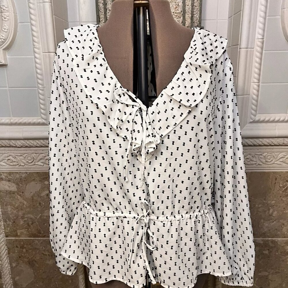 Old Navy. 2X. Bow Clip Fabric Design. Ruffled. Peplum. NWT Top. Tie. B112